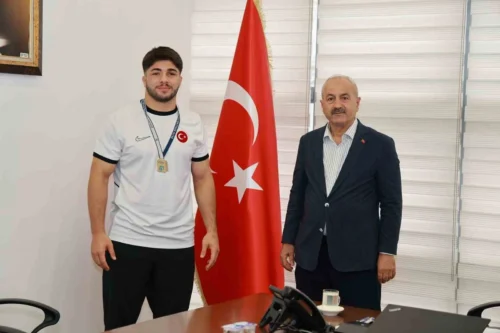 Gebzeli Şampiyon Alperen Tokgöz, Akdeniz Oyunları Vizesi Aldı