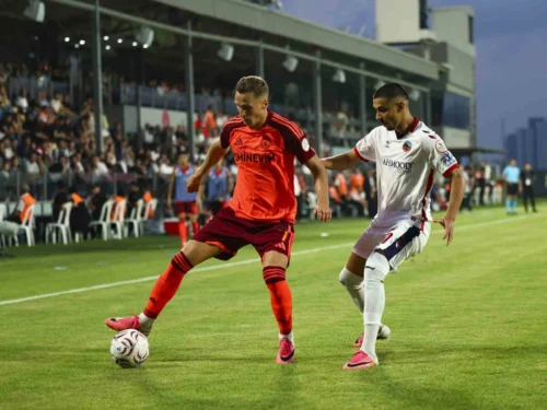 Trendyol 1. Lig İlk Hafta: Ümraniyespor – Mardin 1969 Spor 0-0 Berabere Kaldı
