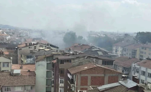 İzmit’te İş Yerinde Korkutan Yangın: Tadilat Sırasında Çıktı, Söndürüldü