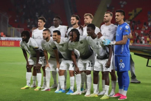 Trendyol Süper Lig 2. Hafta: Lider Gençlerbirliği! Galatasaray ve F.Bahçe Galip, Beşiktaş Kaybetti, Osimhen Zirvede