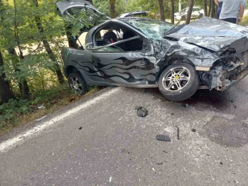 Kocaeli İzmit Sapakpınar’da Kaza: 3 Yaralı ve Yol Darlığı İddiası