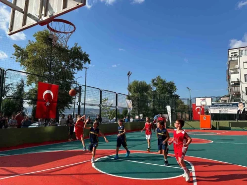 Gölcük Değirmendere Sokak Basketbolu Turnuvası Ödül Töreniyle Tamamlandı