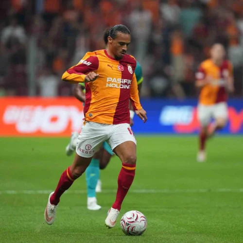 Galatasaray 1-2 Villarreal: Hazırlık Maçında Mağlubiyet ve Okan Buruk’a Kırmızı Kart Şoku