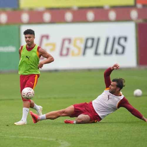 Galatasaray’da Süper Lig Hazırlıkları Tam Gaz: Okan Buruk Yönetiminde Antrenmanlar Sürüyor
