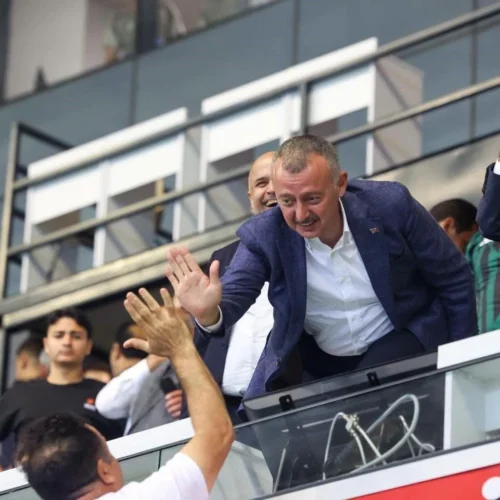 Başkan Tahir Büyükakın’dan Kocaelispor’a Süper Lig Zaferi Tebriği
