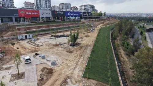 Çayırova’da Park ve Yeşil Alanlar Yenileniyor: Fatih Sultan Mehmet Parkı’nda Büyük Dönüşüm