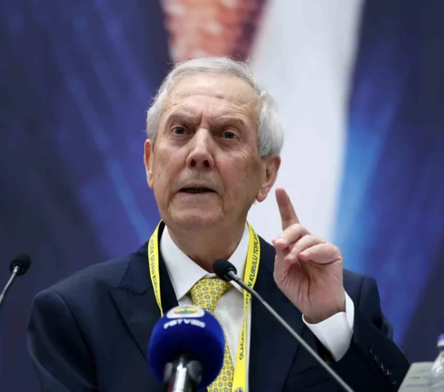 Fenerbahçe Başkanı Aziz Yıldırım Samandıra’da Futbolcularla Buluştu: Şampiyonluk Mesajı