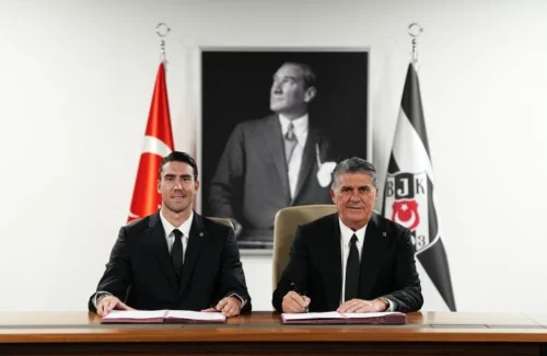 Beşiktaş, Dusan Vlahovic Transferini KAP’a Duyurdu: 3 Yıllık, Yıllık 7.5 Milyon Euro!