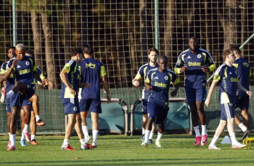 Fenerbahçe Konyaspor Maçı Hazırlıklarını Tamamladı, Kampa Girdi