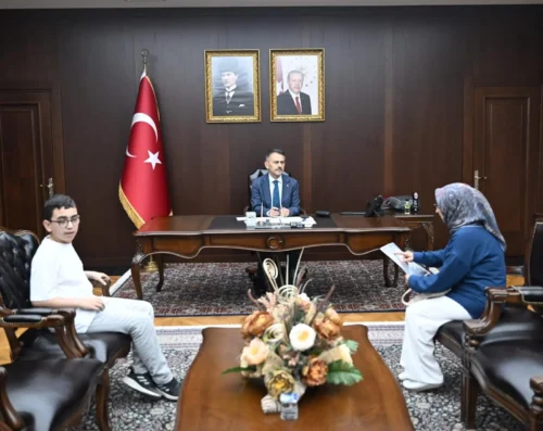 VALİ İLHAMİ AKTAŞ GEBZE MAKAMDA VATANDAŞLARLA 
BİR ARAYA GELDİ