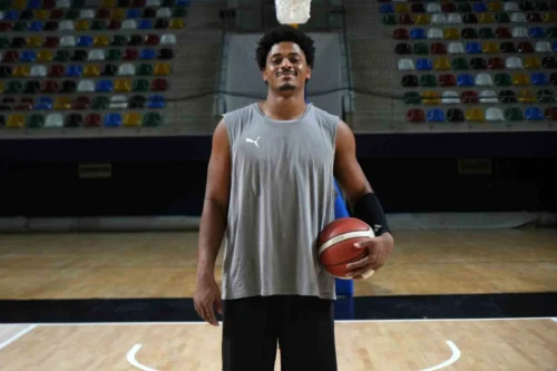 Körfez Basket Yıldızlarından Kocaeli Taraftarına Fenerbahçe Maçı Daveti: Hedef Şampiyonlar Ligi!