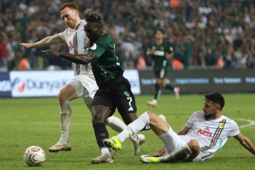 Kocaelispor 2-0 Amed Sportif Faaliyetler: Trendyol Süper Lig 2. Hafta Maç Sonucu