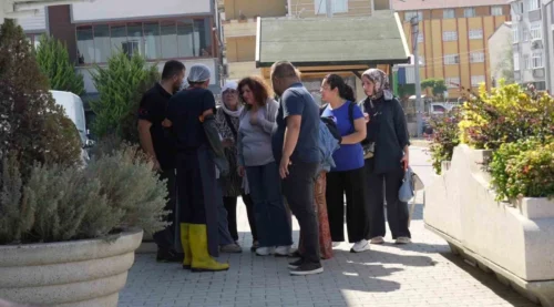 Darıca’da Cansız Bulunan 3 Kardeşin Cenazeleri Teslim Edildi: Soruşturma Devam Ediyor