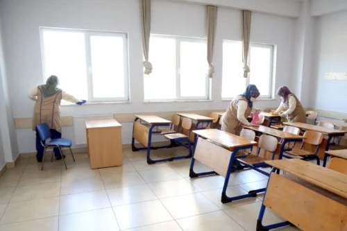 KOCAELİ’DE OKULLARA YENİ EĞİTİM YILI ÖNCESİ İSTİHDAM DESTEĞİ