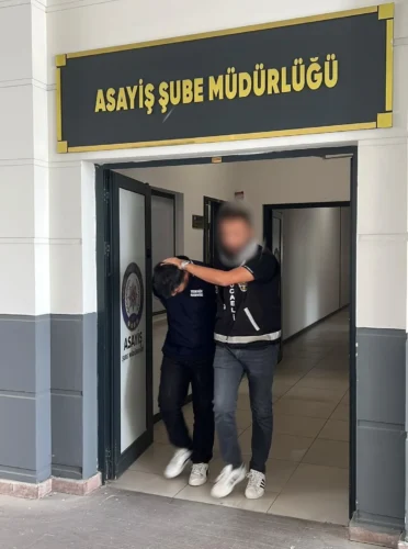 Kocaeli’de Beyaz Eşya ve Kombi Tamiri Yalanıyla 300 Bin TL Dolandıran Tutuklandı