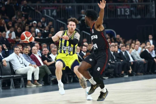 Fenerbahçe, Beşiktaş’ı 72-59 Yenerek 9. Cumhurbaşkanlığı Kupası’nı Kazandı