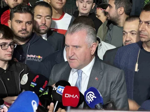 Osman Aşkın Bak’tan Fransa Maçı Sonrası Milli Takım Mesajı: “İyi İşler Yapmaya Devam Edeceğiz”