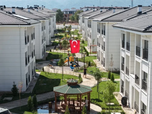 Kocaeli Kartepe Kent Konutları’nda 144 Daire Yarın Teslim Ediliyor