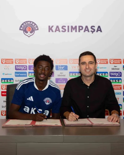 Kasımpaşa, Crystal Palace’tan Jesurun Rak-Sakyi’yi Transfer Etti