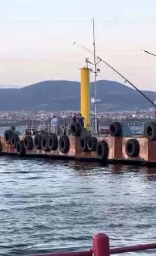 Kocaeli Gölcük Değirmendere Sahili’nde Denizde Erkek Cesedi Bulundu