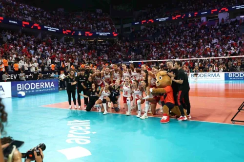 Filenin Sultanları Almanya’yı 3-1 Yendi: Yarı Finalde Rakip Sırbistan