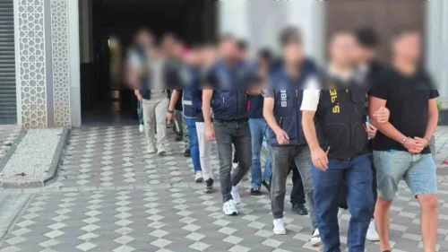 Kocaeli Merkezli Siber Borsa Dolandırıcılığı Operasyonu: 4.5 Milyon TL Vurgun, 8 Tutuklu