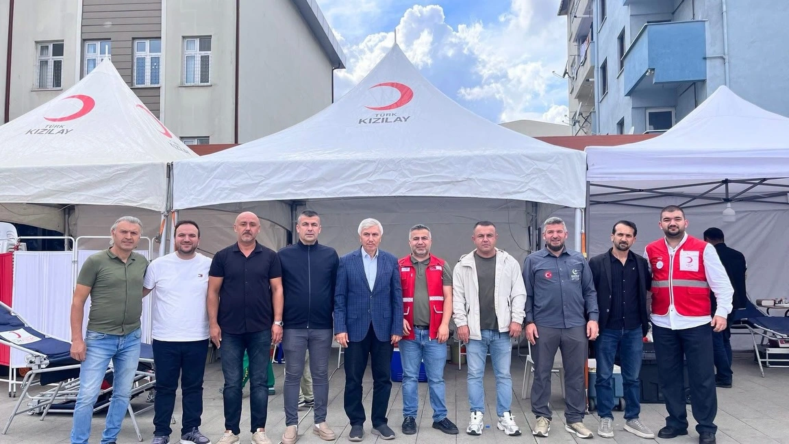 GEBZE BEYLİKBAĞI BÖLGESİNDE KIZILAY’DAN REKOR KAN BAĞIŞI