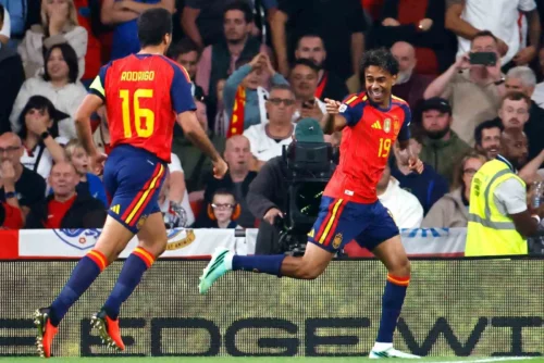 UEFA Uluslar A Ligi: İspanya, İngiltere’yi Deplasmanda Geriye Düşerek 3-2 Kazandı