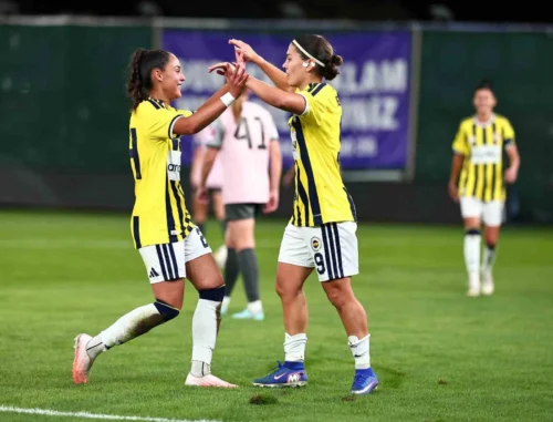 Fenerbahçe Kadın Futbol Takımı, Minsk’i Elemiş ve UEFA Kadınlar Şampiyonlar Ligi Son 16 Turuna Yükseldi