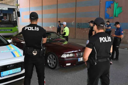 Kocaeli Asayiş Operasyonu: Aranan 50 Şahıs Yakalandı ve Tutuklandı