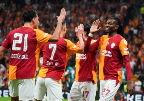 Galatasaray, Trabzonspor Deplasmanında Namağlup ve Golcü Serisini Sürdürme Peşinde