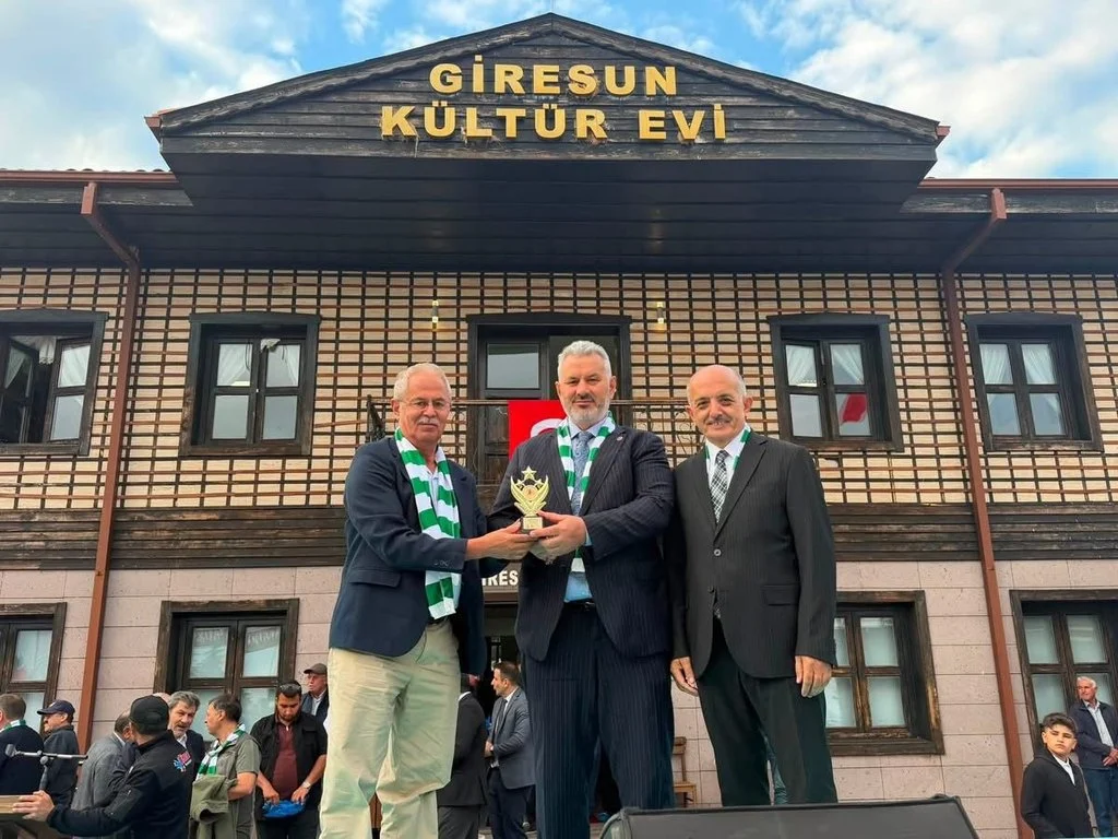 KAFKAS CEPHESİ’NDEN SAKARYA’YA:GİRESUN GÖNÜLLÜ ALAYLARININ İZİNDE BİR BELGESEL KAFKAS CEPHESİ’NDEN SAKARYA’YA:GİRESUN GÖNÜLLÜ ALAYLARININ İZİNDE BİR BELGESEL