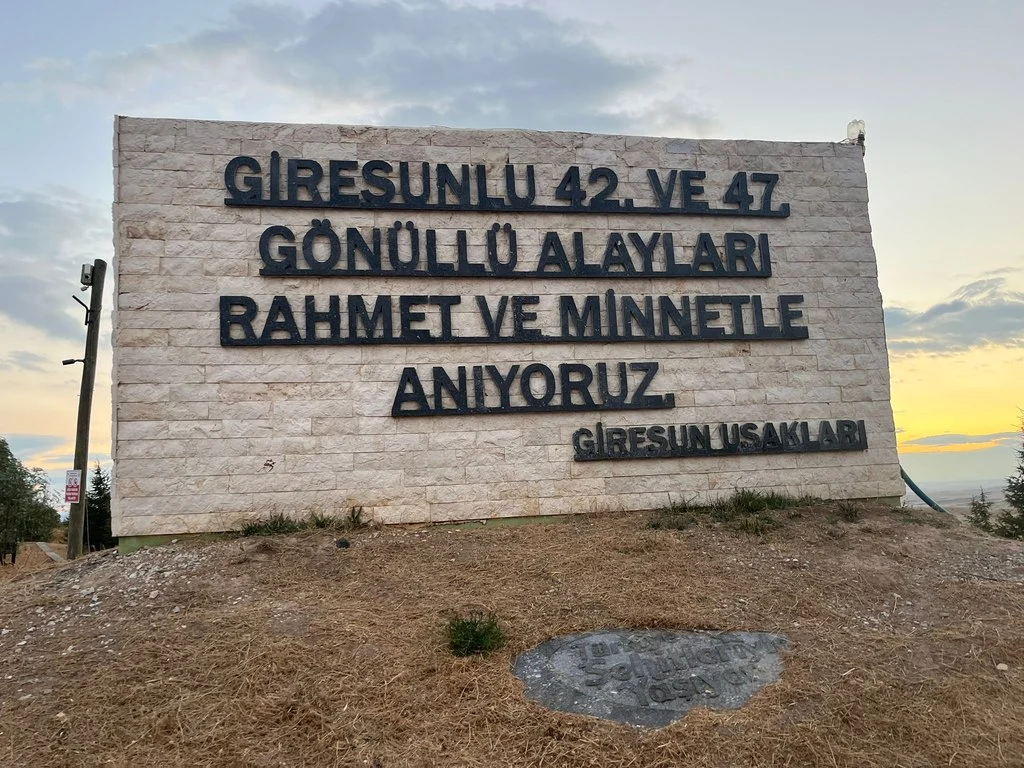 KAFKAS CEPHESİ’NDEN SAKARYA’YA:GİRESUN GÖNÜLLÜ ALAYLARININ İZİNDE BİR BELGESEL KAFKAS CEPHESİ’NDEN SAKARYA’YA:GİRESUN GÖNÜLLÜ ALAYLARININ İZİNDE BİR BELGESEL