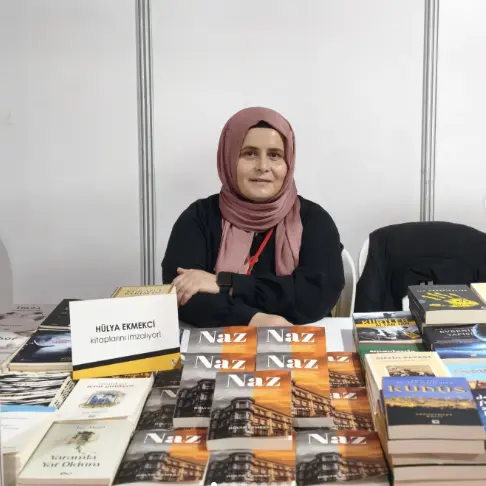 Yazar Hülya Ekmekci Okurlarıyla Buluştu