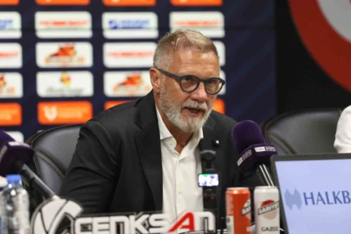Samsunspor Yenilgisi Sonrası Thorsten Fink: “Forvetimiz Olsaydı Kocaelispor Maçını Kazanırdık”