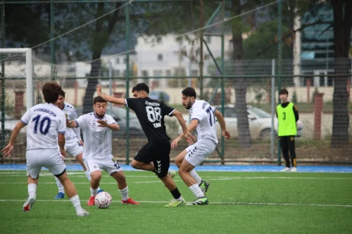 ÇAYIROVASPOR DÜZCE GÖLYAKA DEPLASMANDA BİR PUANI SON DAKİKALARDA KURTARDI