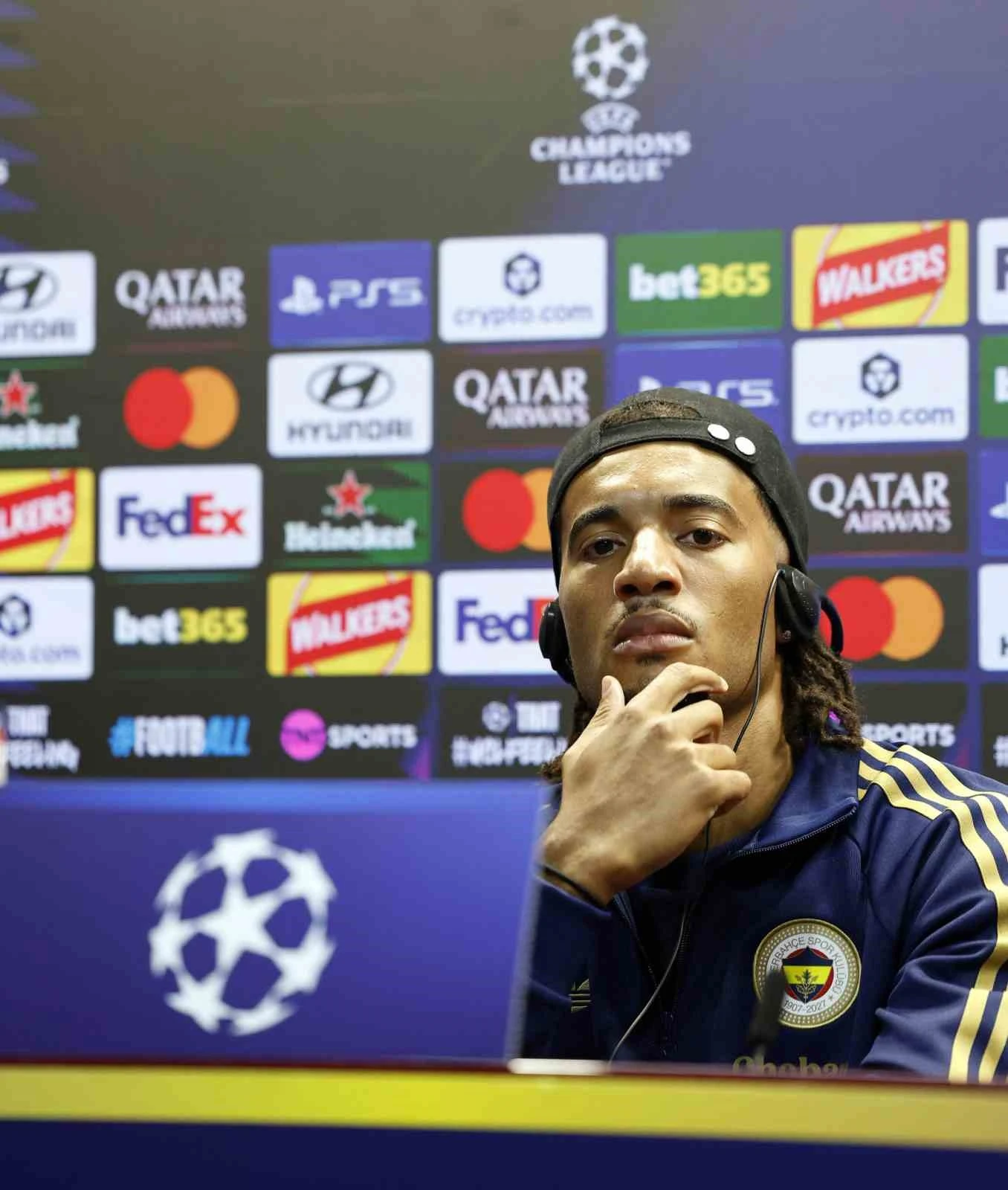 Fenerbahçeli Archie Brown’dan Aston Villa Maçı Öncesi Net Mesaj: “3 Puan İçin Buradayım”