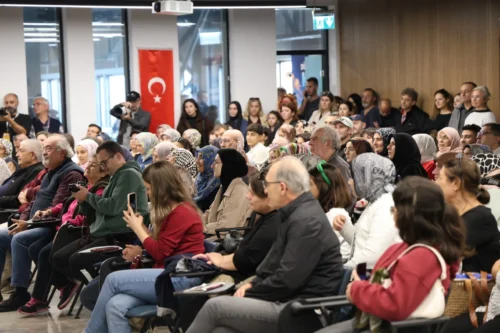 Fulya Öztürk’ten Sosyal Medya Algı Operasyonları Uyarısı: Güvenilir Kaynakları Takip Edin
