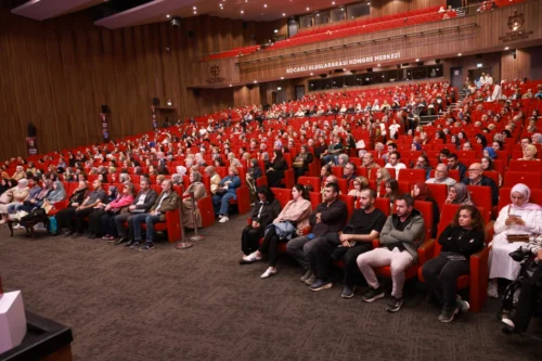 Halis Aydemir’den Kocaeli Kitap Fuarı’nda “Ünsiyet” Söyleşisi: Anlam Arayışı ve Allah ile Bağ