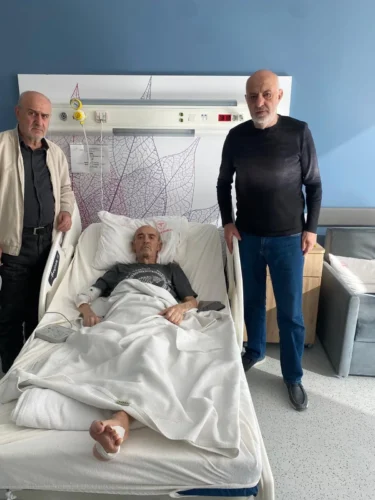 Soner Alp’e İki Yaşar’dan Geçmiş Olsun Ziyareti