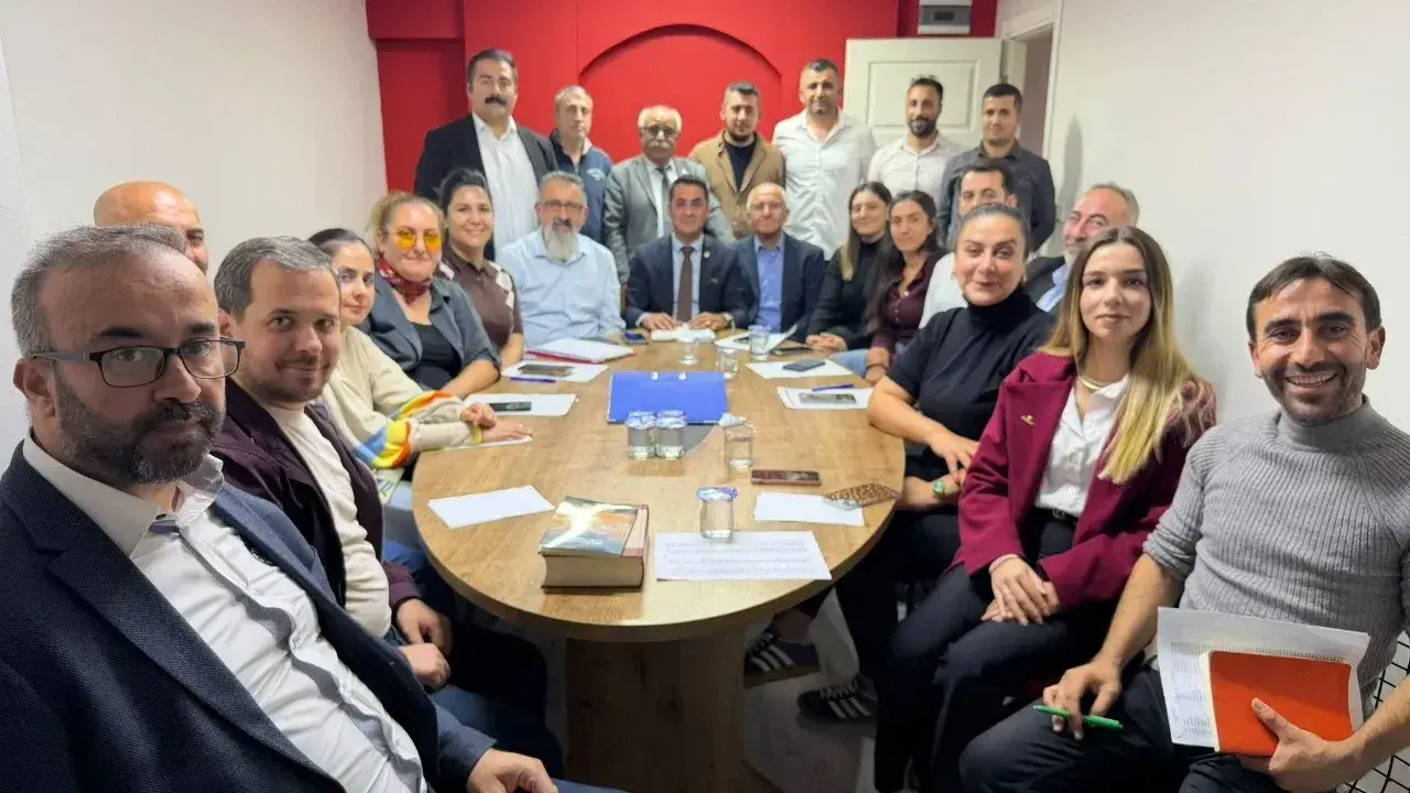 Yeni Parti Çayırova İlçe Yönetimi Görev Dağılımını Tamamladı