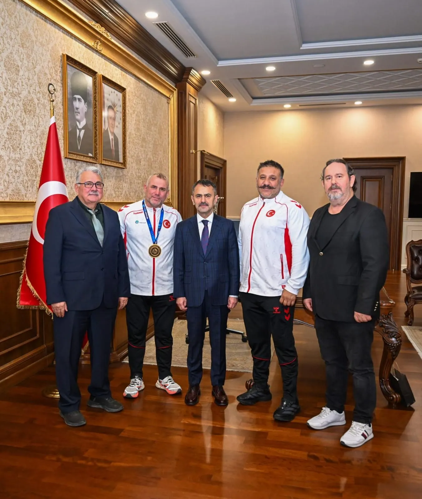 Vali Aktaş’tan Dünya Şampiyonu Nazmi Kahveciler’e tebrik