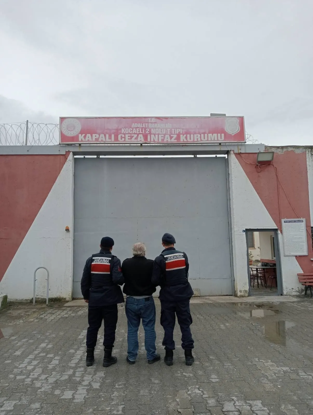 15 yıl hapis cezalı çocuk istismarcısı hükümlü yakalandı