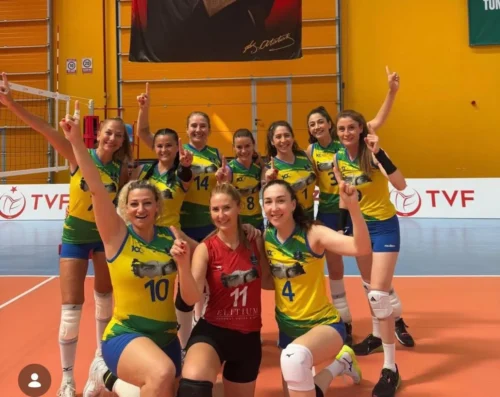 Kocaeli, 59 takımlı Veteran Voleybol Turnuvasına ev sahipliği yapıyor