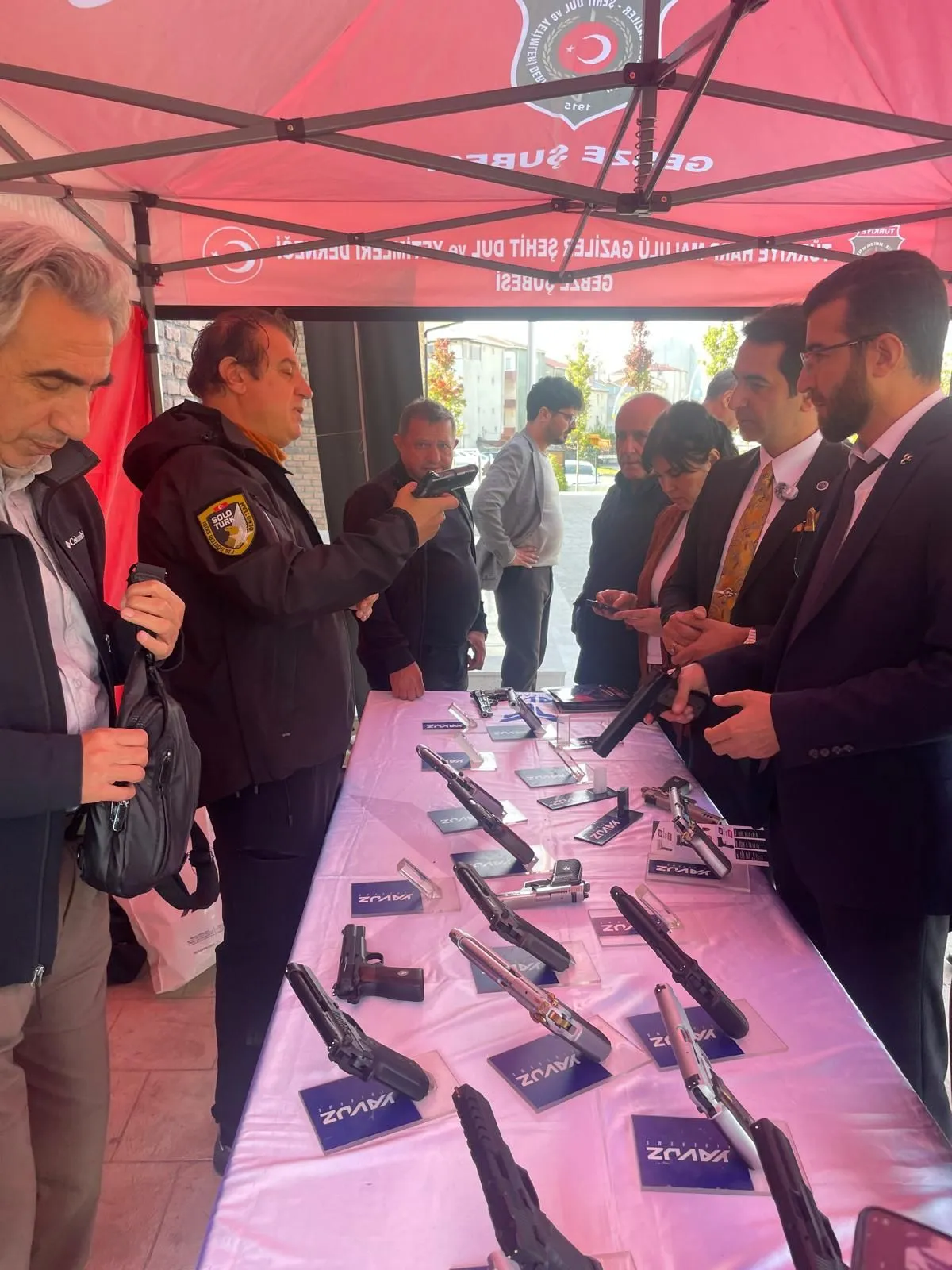 Gebze Gaziler Derneği’nde Girsan Yavuz Silah etkinliği düzenlendi