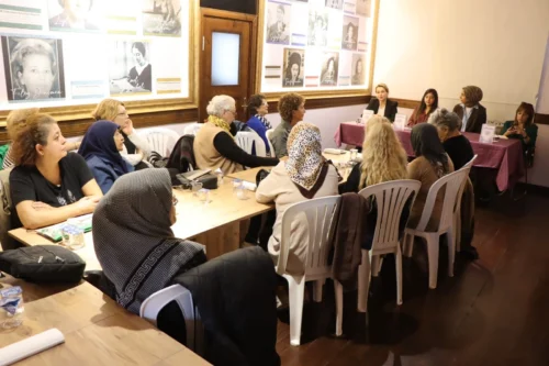 Alikahya Kadınları, İzmit Konak Buluşmalarında Kadın Hakları ve Sağlığı İçin Buluştu