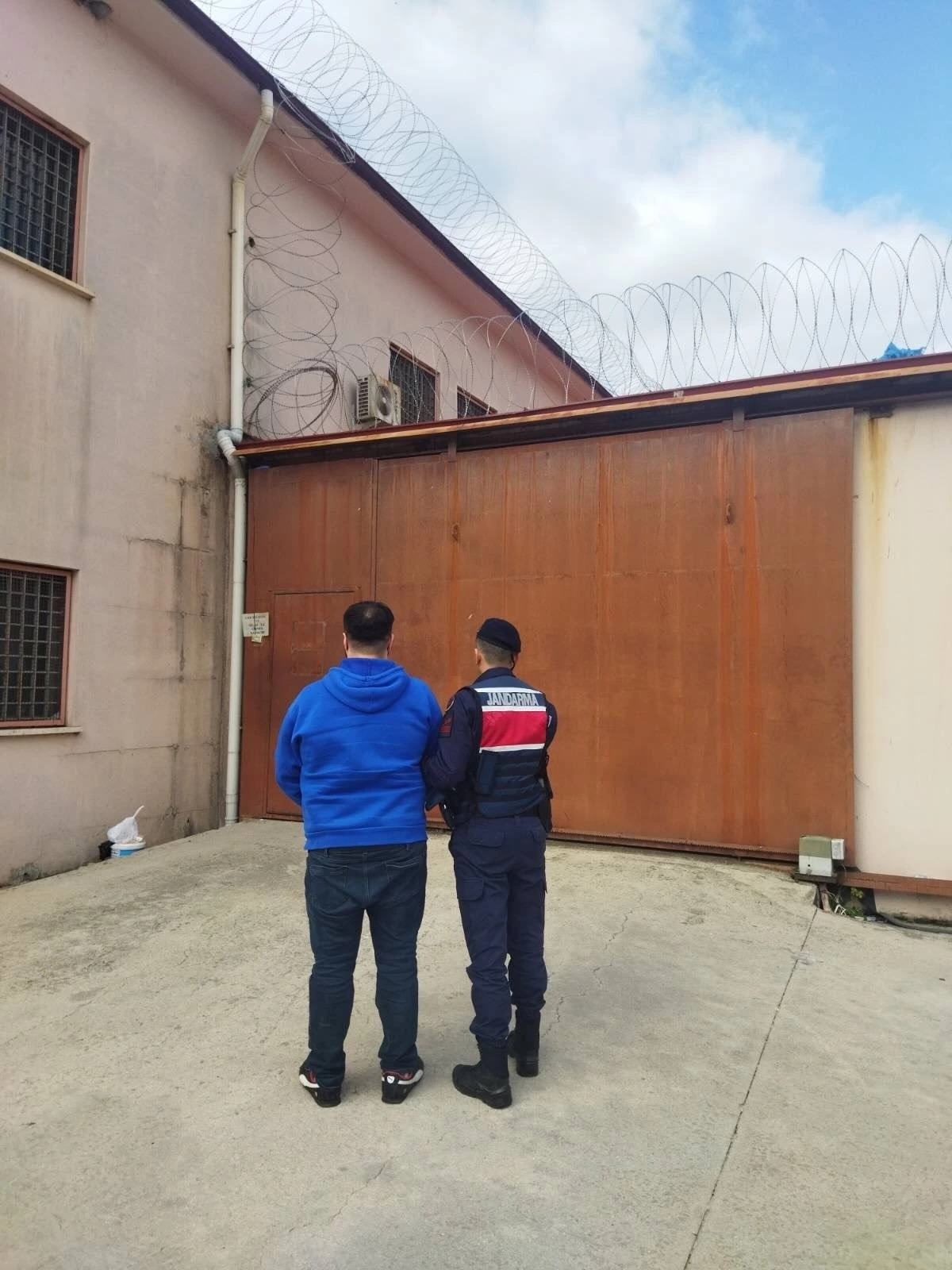 Kocaeli’de Kasten Yaralama Suçlusu 13 Yıl Sonra Yakalandı