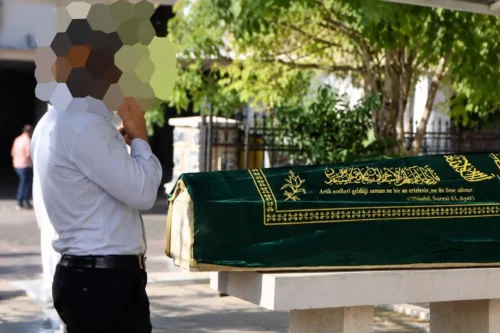 Cenaze namazının Türkçe kılınması ibadet dilini gündeme getirdi