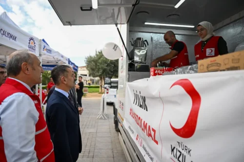 Kocaeli Valisi Aktaş Gebze’de Hayat Kurtaran Bağışa Katıldı
