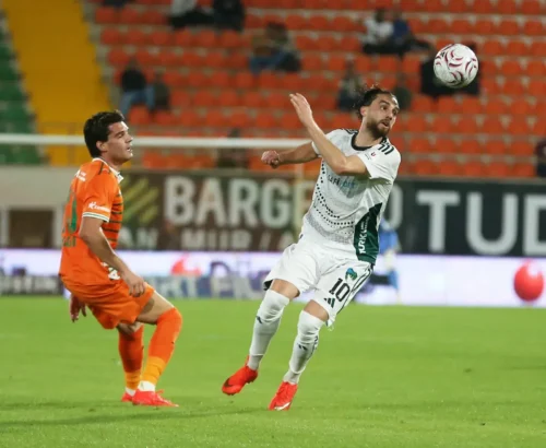 Kocaelispor’un Kahramanı Berkan Kutlu, Sahada Fark Yaratıyor